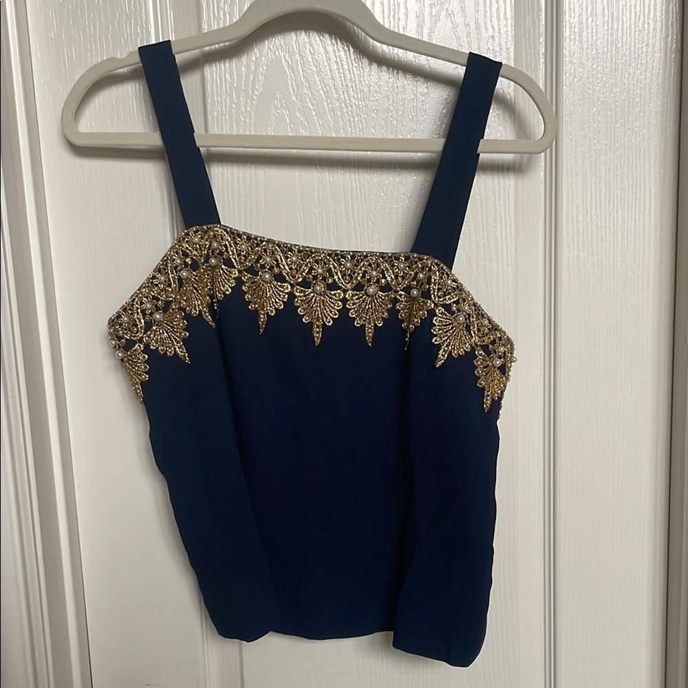 D’ore by Della Rougogali size 12 appliqué top